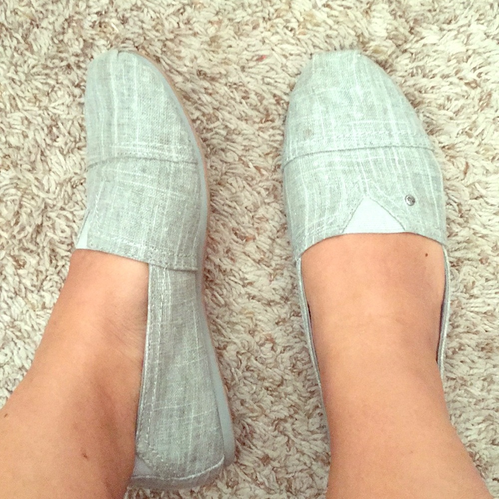 Grey casual shoes